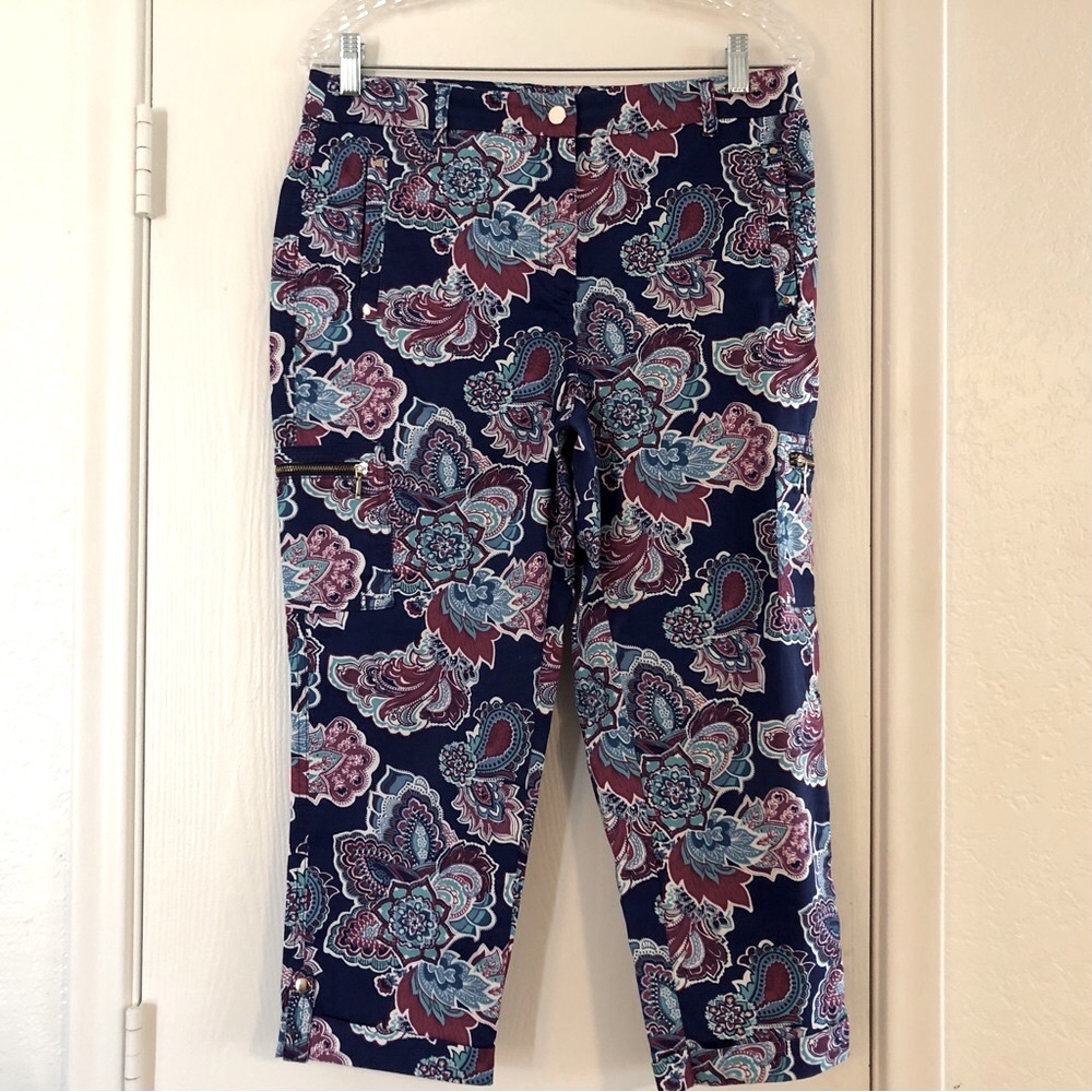 NWOT Chico’s paisley crop pants